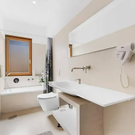 Near With 12 Meters Long Heated Pool * Pjescana Uvala
