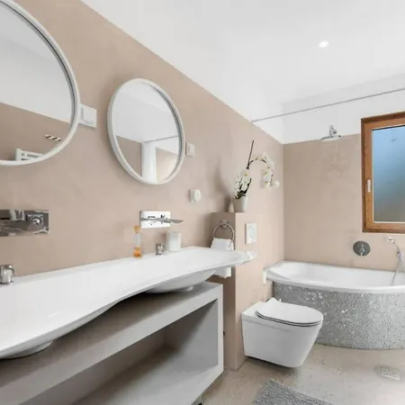 Villa Near With 12 Meters Long Heated Pool *