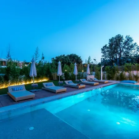 Near With 12 Meters Long Heated Pool