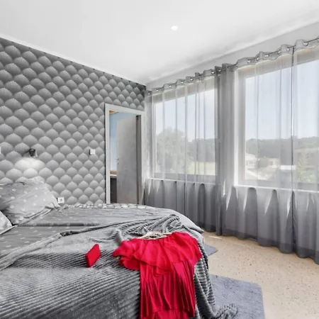 Near With 12 Meters Long Heated Pool Villa *